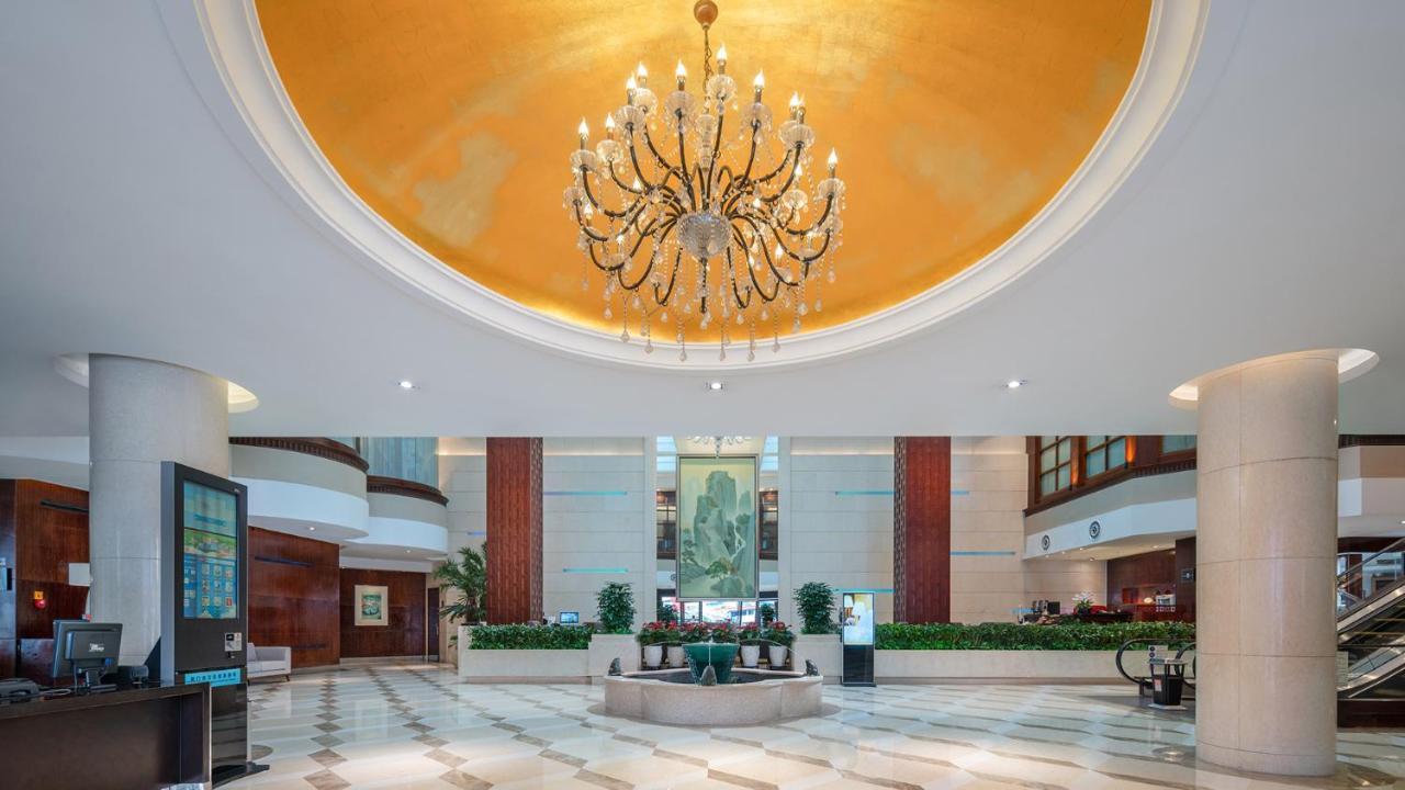 Binbei Yiho Hotel Xiamen Bagian luar foto